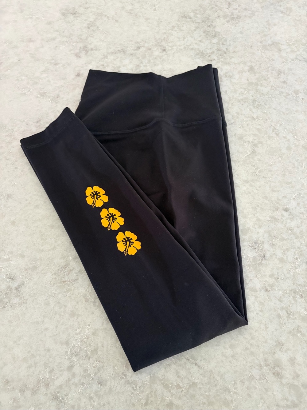 Lululemon Hawaii Hibiscus Flower Align Leggings - Black / Size 4 Rare